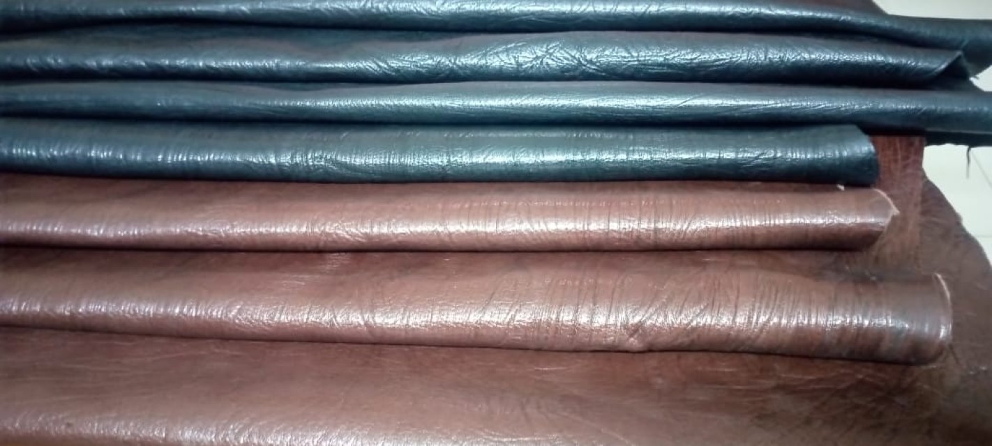 Premium Leather Shrunken Grain: Wholesale Bags & Luggage Supplier