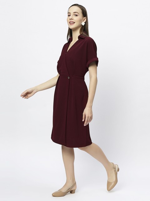 Ladies Knit Structured Collared V-Neck Knee Length Party Dress